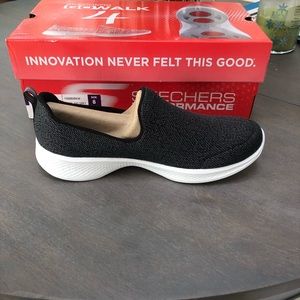 Sketchers slip on sneakers size 8